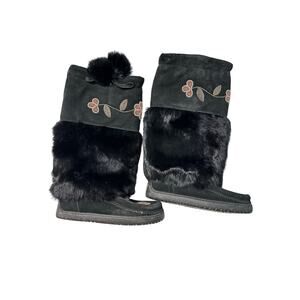 Women’s Hand Beaded Suede Fur Winter Boots – Floral Warm Cozy Snow Moccasin